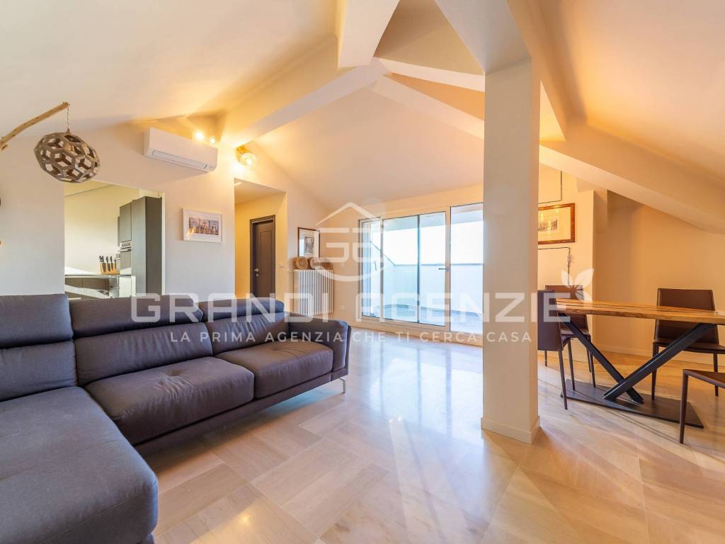 appartamento in vendita a Parma in zona Montanara