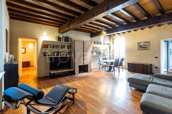 appartamento in vendita a Parma in zona Centro Storico