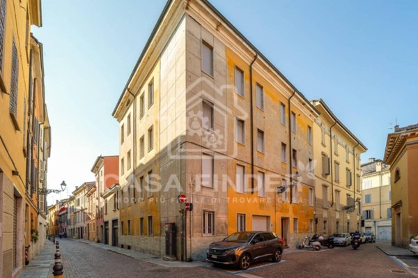 appartamento in vendita a Parma in zona Centro Storico