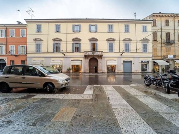 appartamento in vendita a Parma in zona Centro Storico