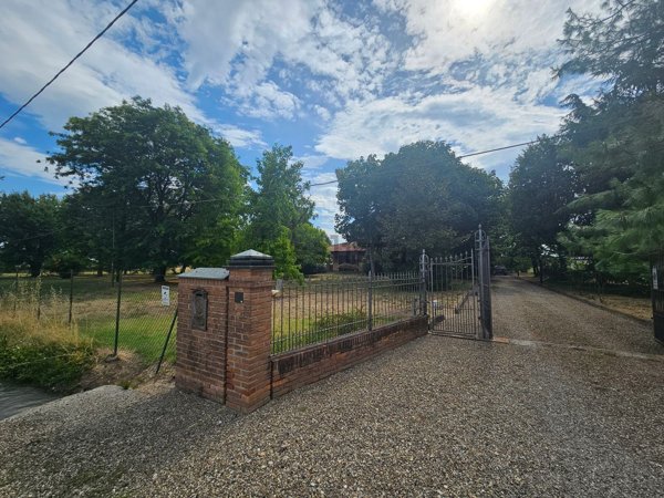 casa indipendente in vendita a Parma