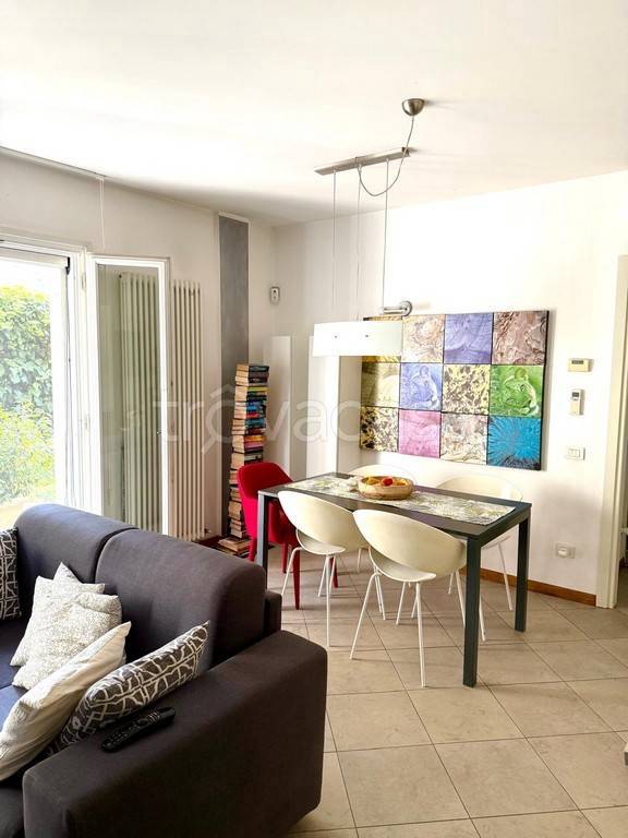 appartamento in vendita a Parma in zona Centro Storico
