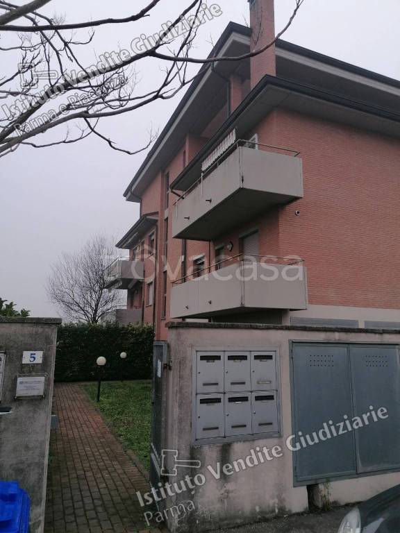 appartamento in vendita a Parma in zona Fognano