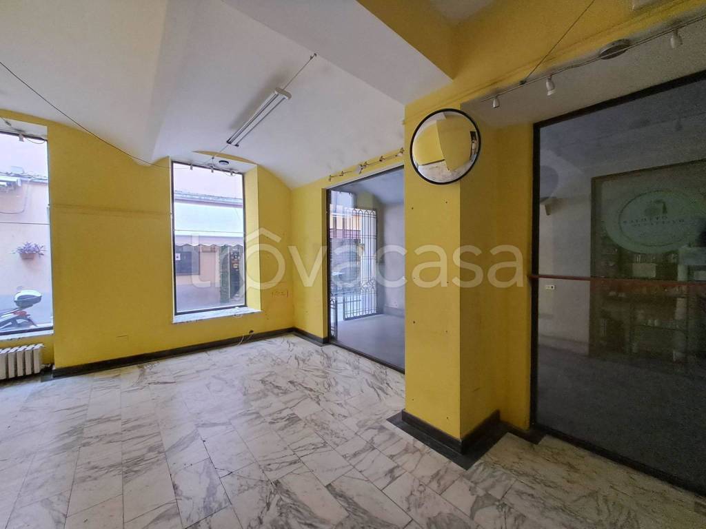 negozio in vendita a Parma in zona Centro Storico