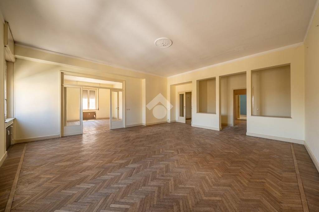 appartamento in vendita a Parma in zona Centro Storico