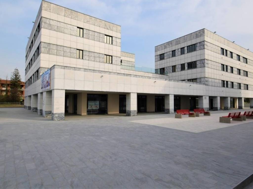 ufficio in vendita a Parma in zona Montanara