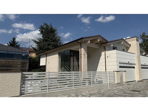 casa indipendente in vendita a Parma in zona San Lazzaro
