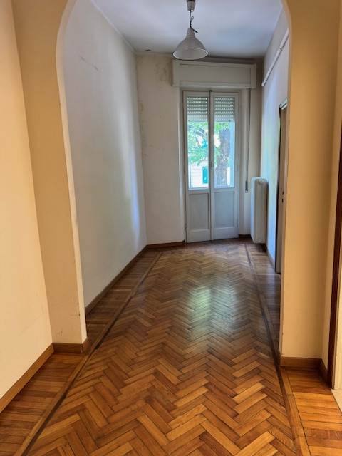 appartamento in vendita a Parma in zona Centro Storico