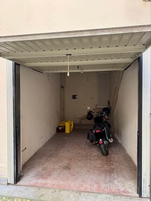 negozio in vendita a Parma in zona Centro Storico