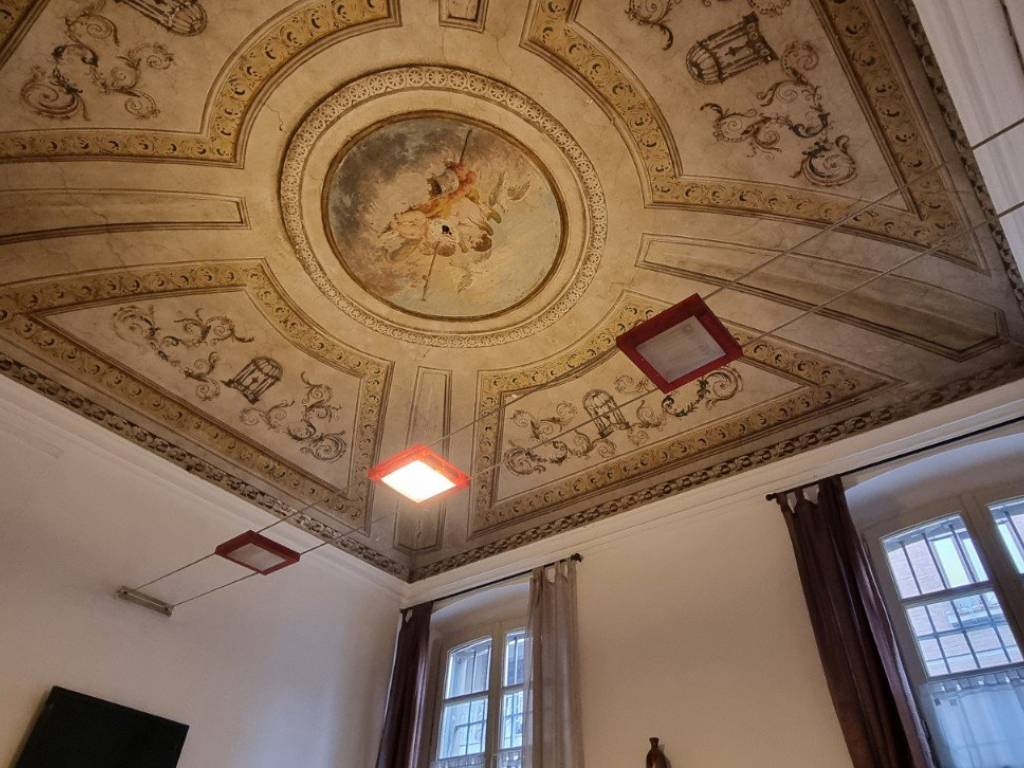 negozio in vendita a Parma in zona Centro Storico