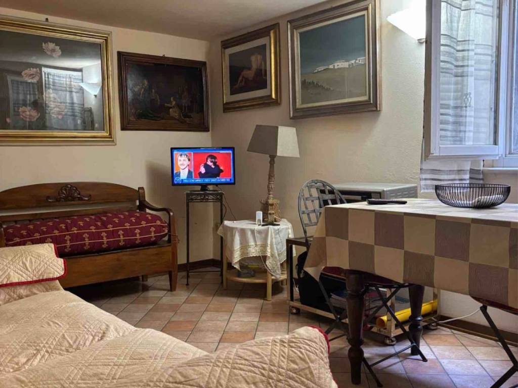 appartamento in vendita a Parma in zona Centro Storico