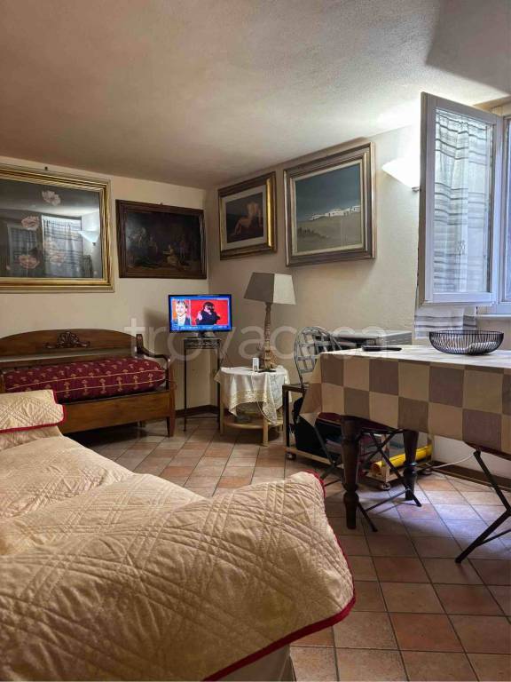appartamento in vendita a Parma in zona Centro Storico