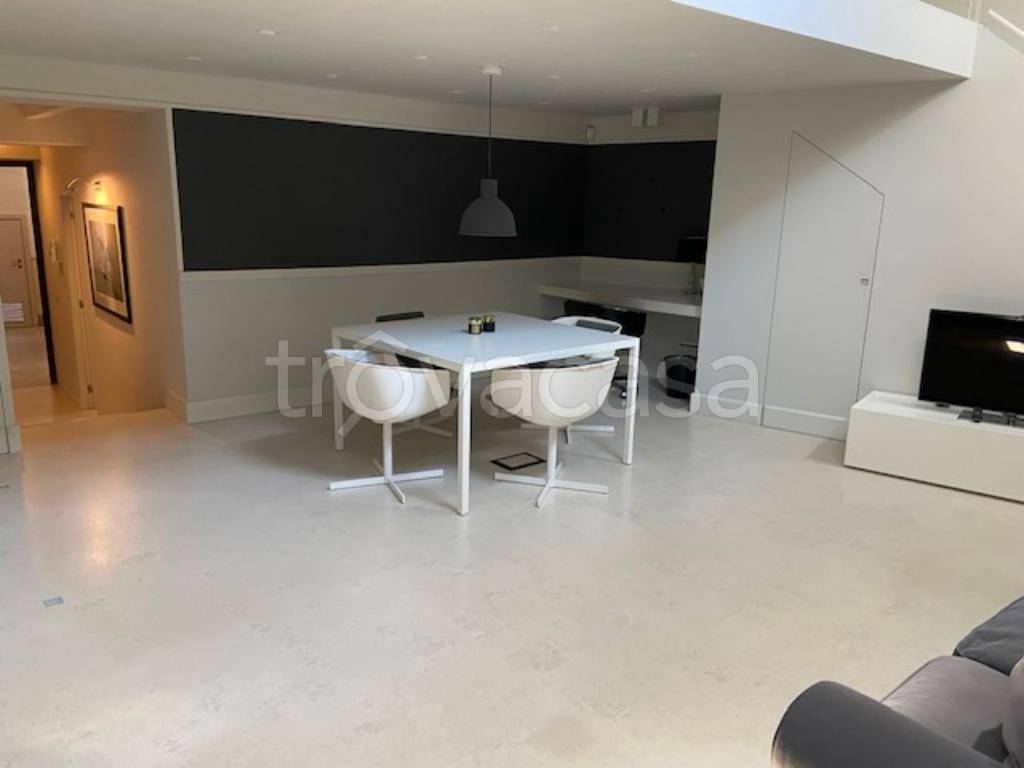 appartamento in vendita a Parma in zona Centro Storico