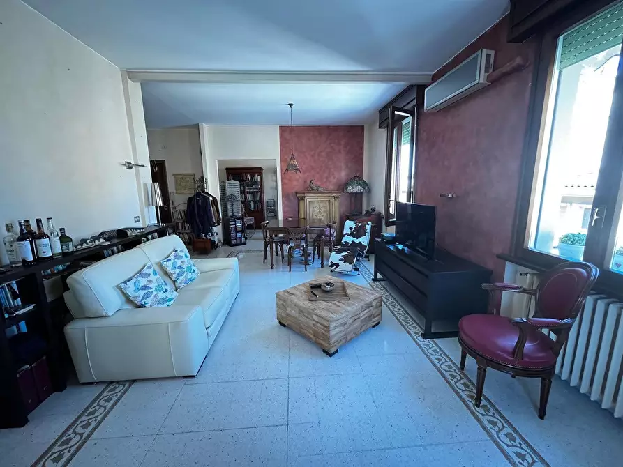 appartamento in vendita a Parma in zona Centro Storico