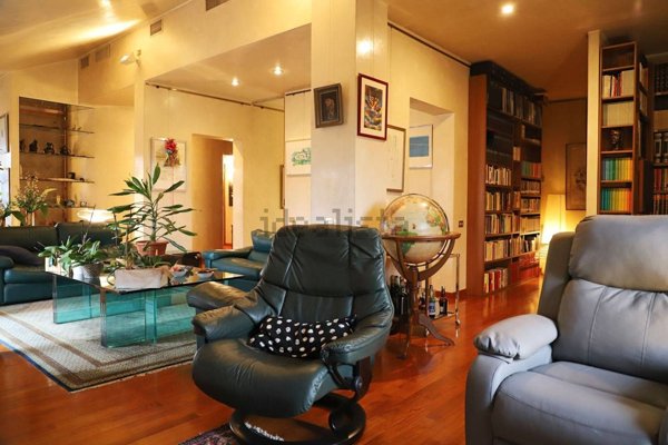 appartamento in vendita a Parma in zona Cittadella