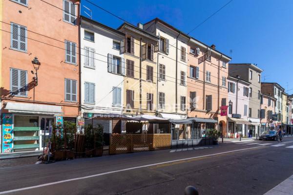 appartamento in vendita a Parma in zona Oltretorrente