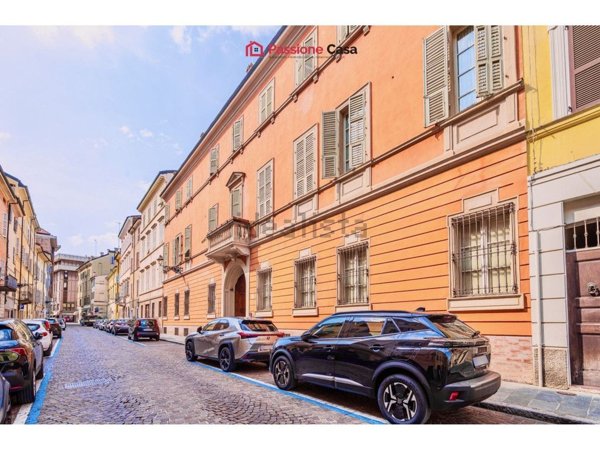 appartamento in vendita a Parma in zona Centro Storico