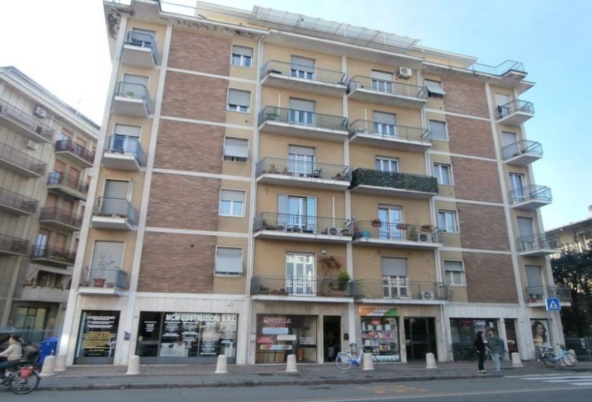 negozio in vendita a Parma in zona Pablo
