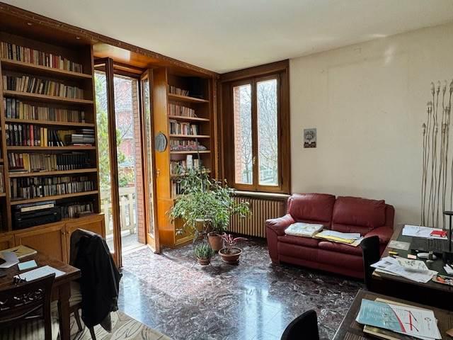 casa indipendente in vendita a Parma in zona Centro Storico