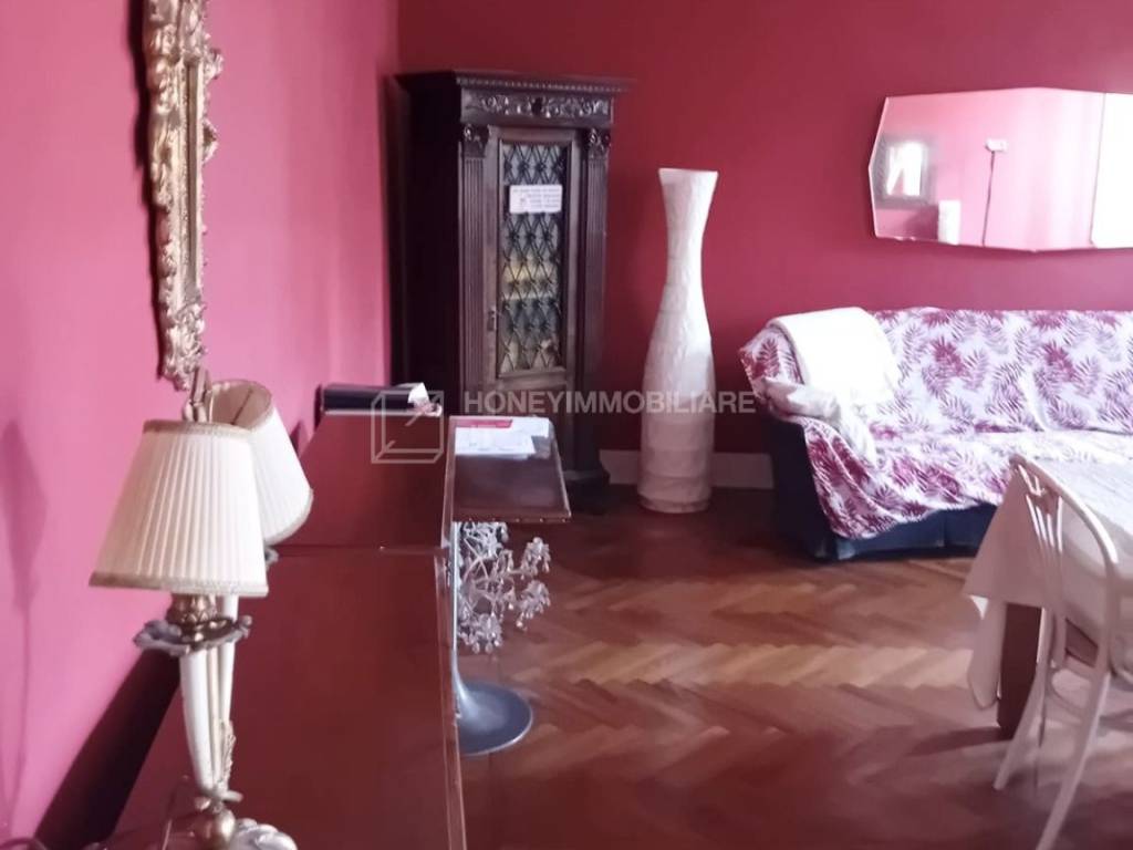 appartamento in vendita a Parma in zona Centro Storico