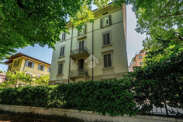 appartamento in vendita a Parma in zona Centro Storico
