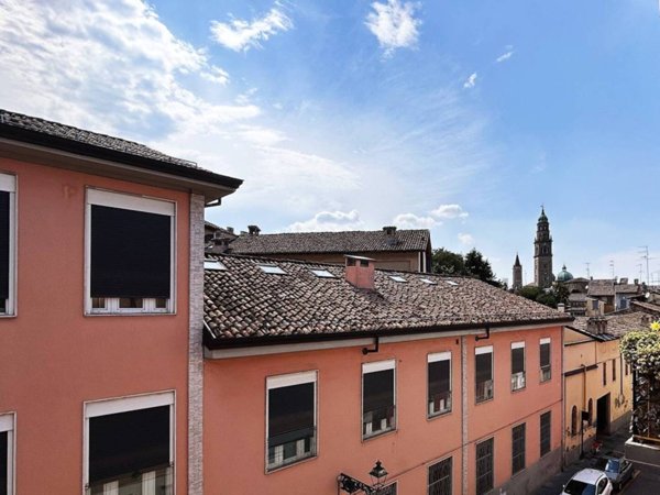 appartamento in vendita a Parma in zona Centro Storico