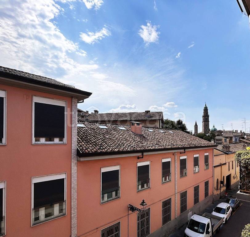 appartamento in vendita a Parma in zona Centro Storico