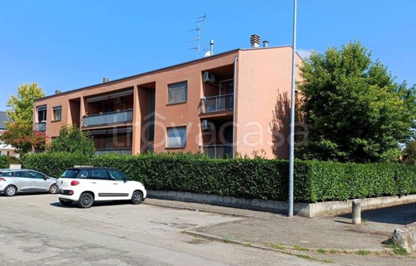 appartamento in vendita a Parma in zona Vigatto