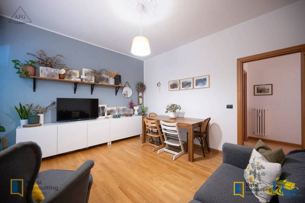 appartamento in vendita a Parma in zona Montanara