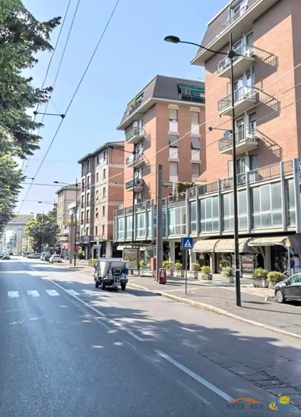 negozio in vendita a Parma in zona San Lazzaro