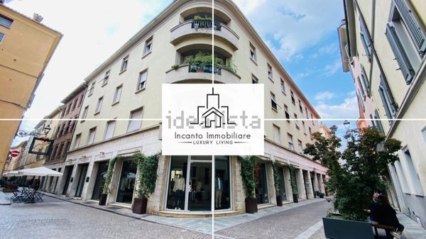 appartamento in vendita a Parma in zona Centro Storico