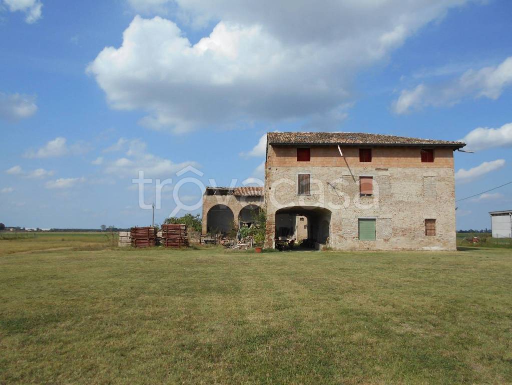 locale di sgombero in vendita a Parma in zona San Martino / Paradigna