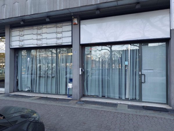locale commerciale in vendita a Parma in zona Centro Storico