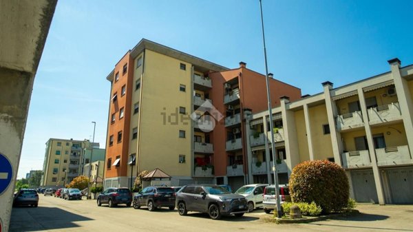 appartamento in vendita a Parma in zona San Martino / Paradigna