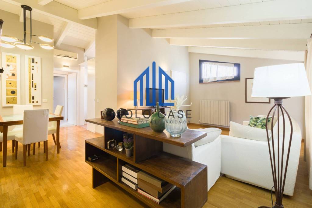 appartamento in vendita a Parma in zona Centro Storico