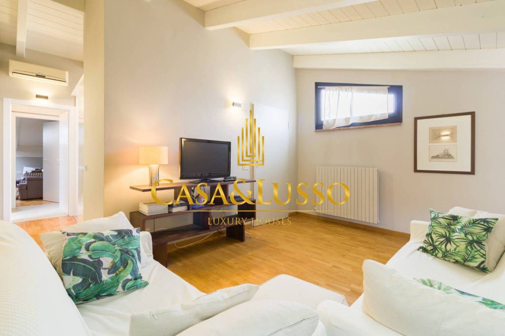 appartamento in vendita a Parma in zona Centro Storico