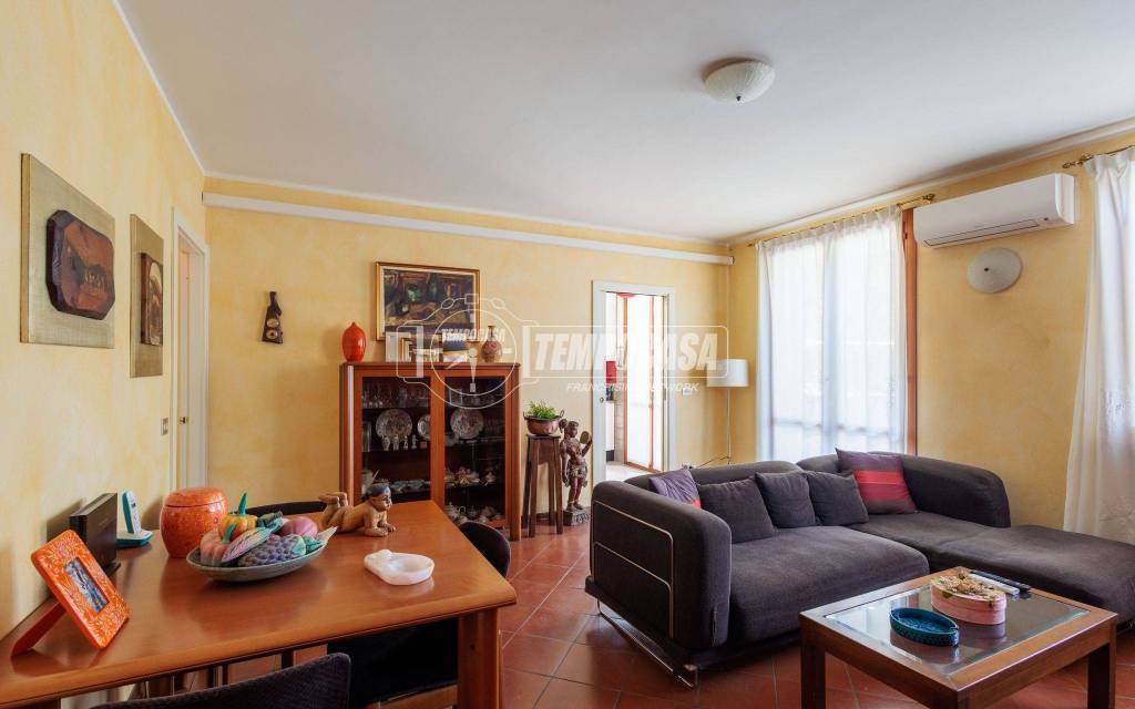 appartamento in vendita a Parma in zona San Lazzaro