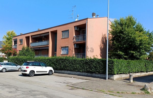 appartamento in vendita a Parma in zona Vigatto