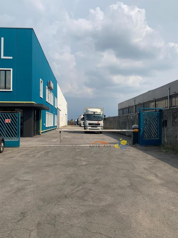 terreno edificabile in vendita a Parma