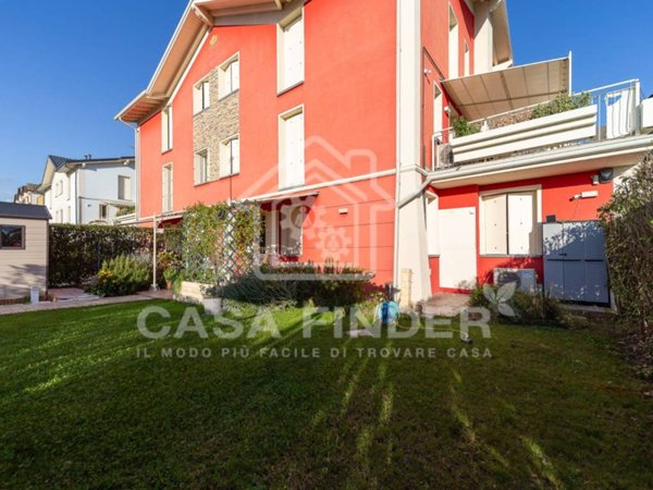appartamento in vendita a Parma in zona Vicofertile