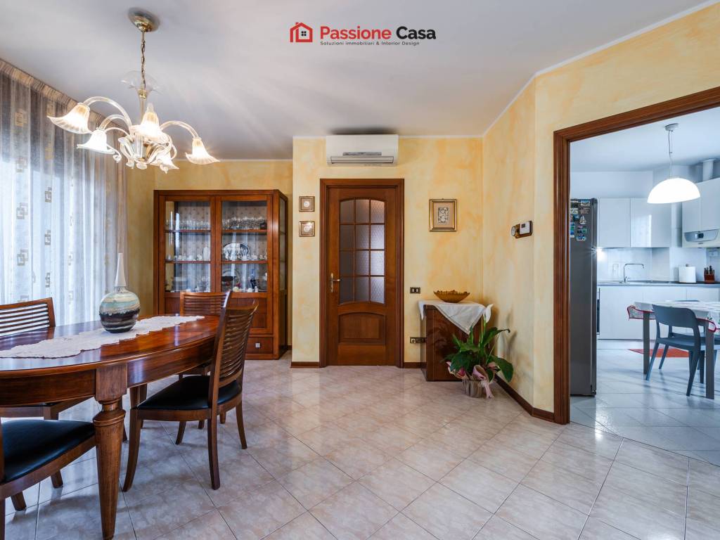 appartamento in vendita a Parma in zona Corcagnano