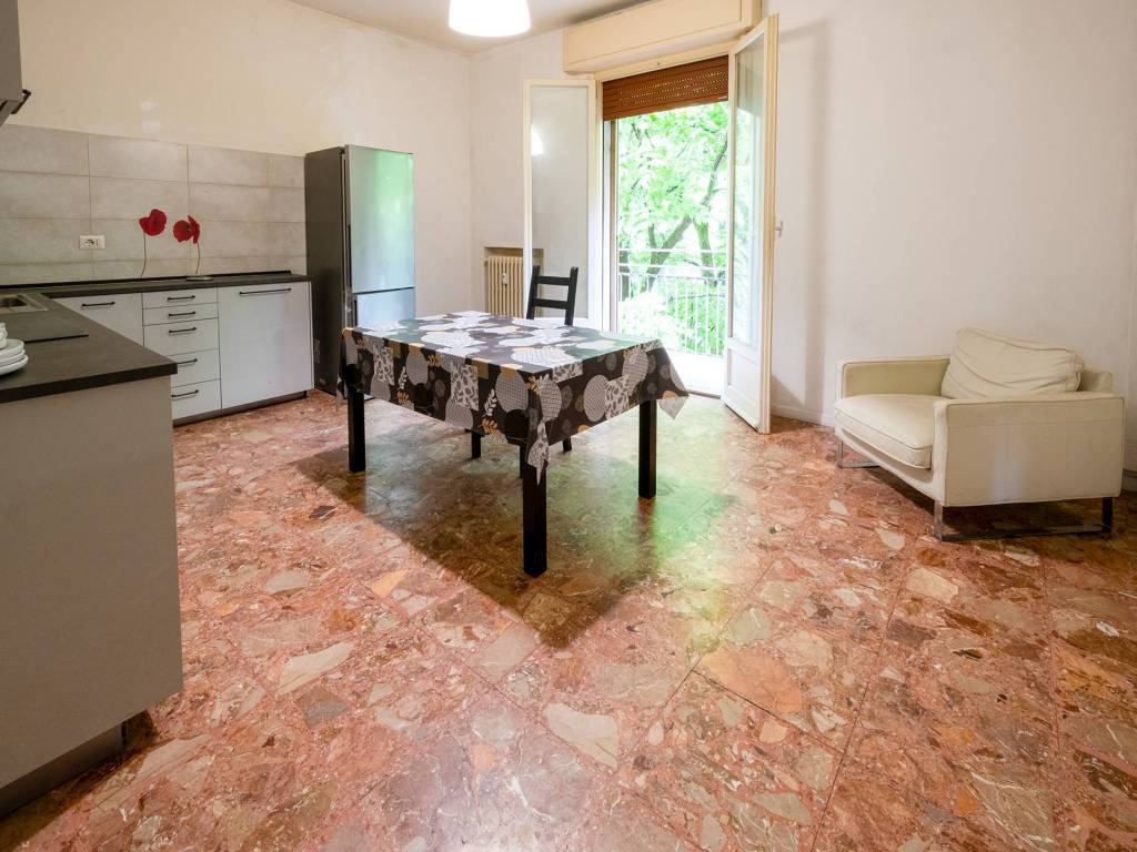 appartamento in vendita a Parma in zona Centro Storico