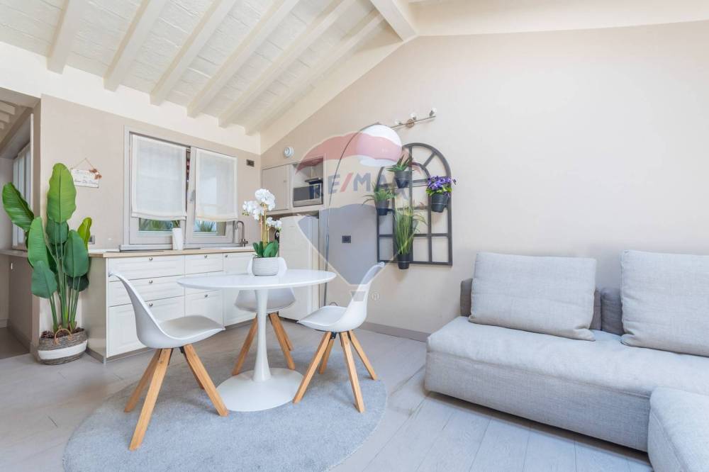 appartamento in vendita a Parma in zona Centro Storico