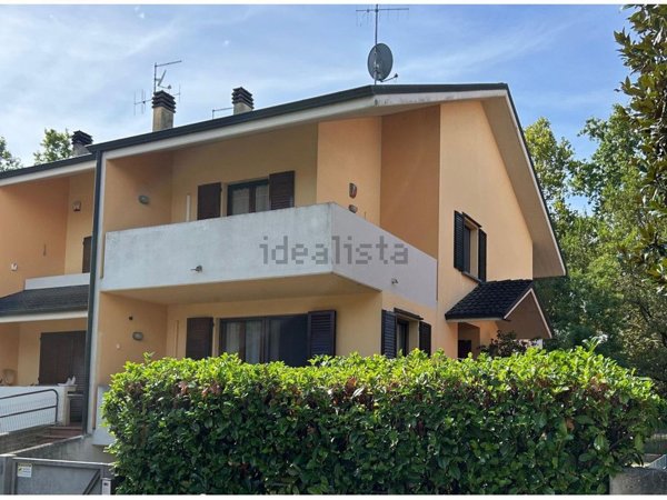 casa indipendente in vendita a Parma in zona Carignano
