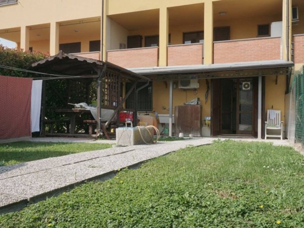 casa indipendente in vendita a Parma in zona San Martino / Paradigna