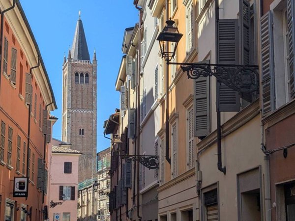appartamento in vendita a Parma in zona Centro Storico