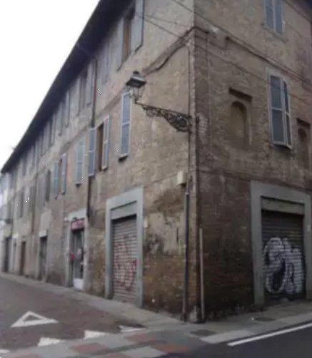 negozio in vendita a Parma in zona Centro Storico