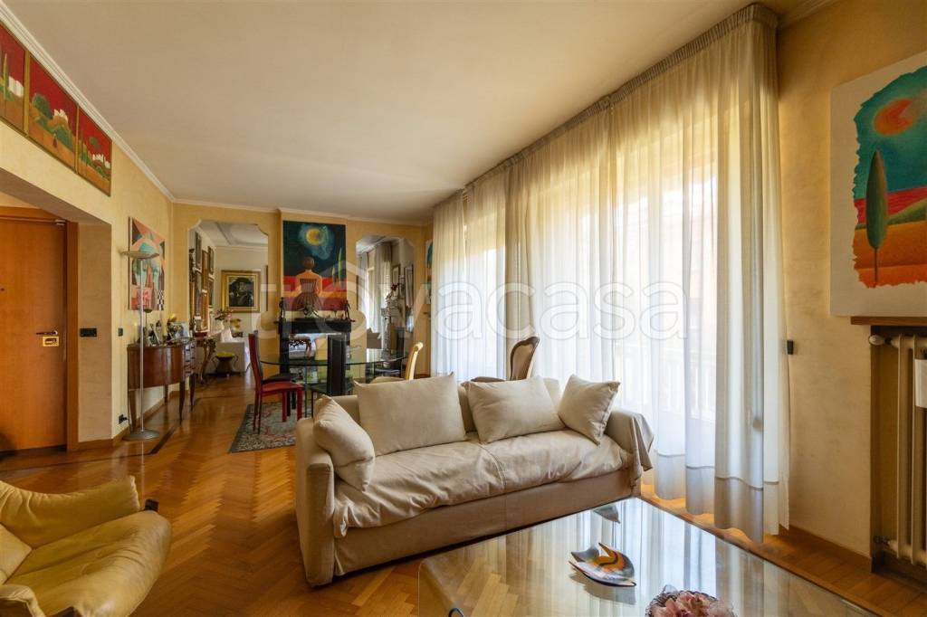 appartamento in vendita a Parma in zona Cittadella