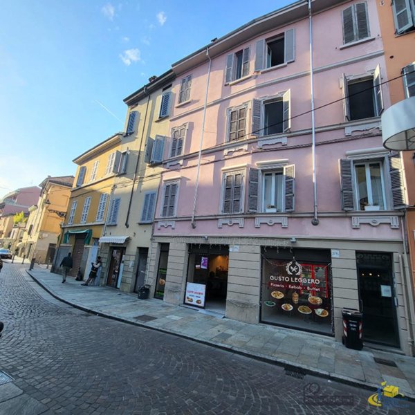 appartamento in vendita a Parma in zona Oltretorrente