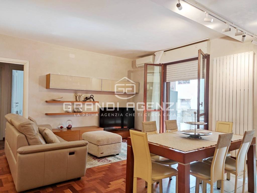 appartamento in vendita a Parma in zona San Lazzaro